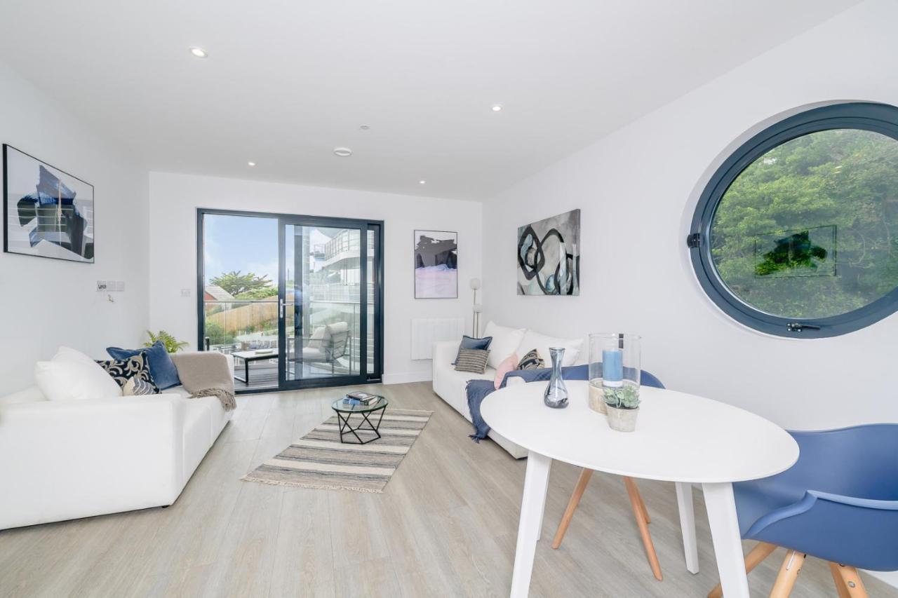 5 Middlecombe - Luxury Apartment At Byron Woolacombe, Only 4 Minute Walk To Woolacombe Beach! Exteriör bild