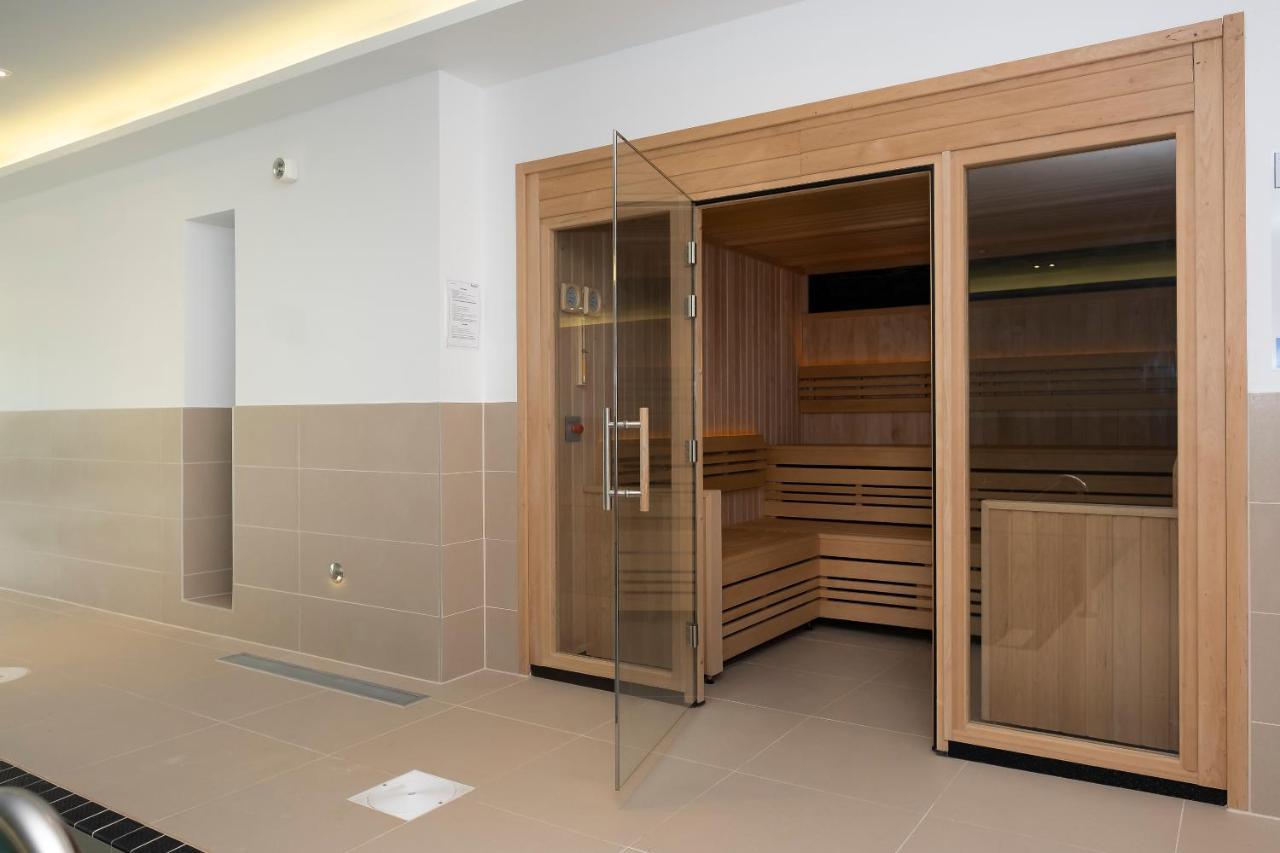 5 Middlecombe - Luxury Apartment At Byron Woolacombe, Only 4 Minute Walk To Woolacombe Beach! Exteriör bild