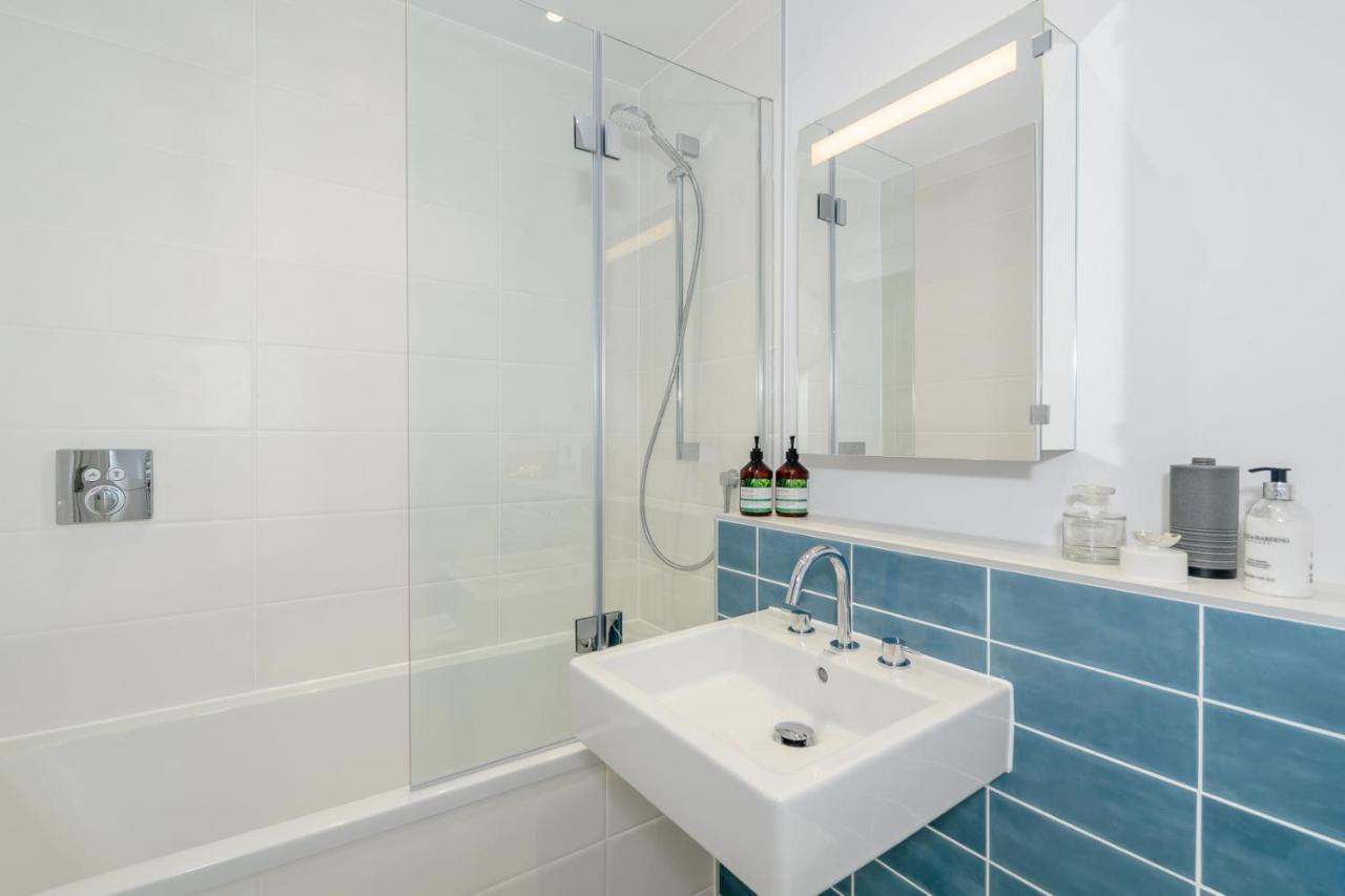 5 Middlecombe - Luxury Apartment At Byron Woolacombe, Only 4 Minute Walk To Woolacombe Beach! Exteriör bild